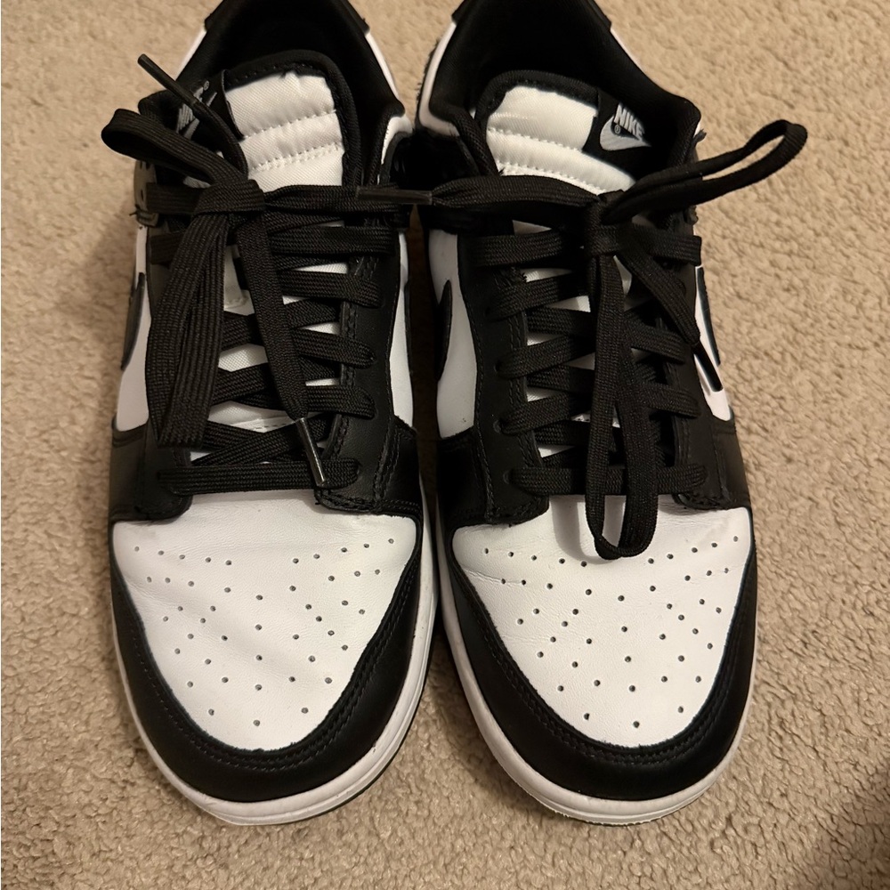Nike Men's Black and White Sneakers